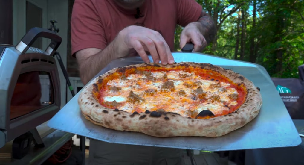 How Hot is a Pizza Oven?