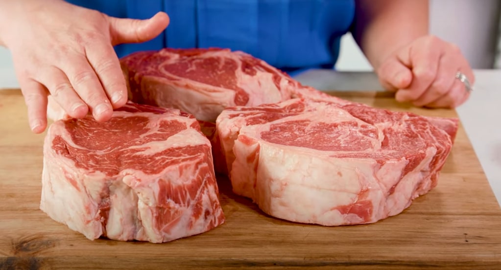 How to Cook Tomahawk Steak in Oven?