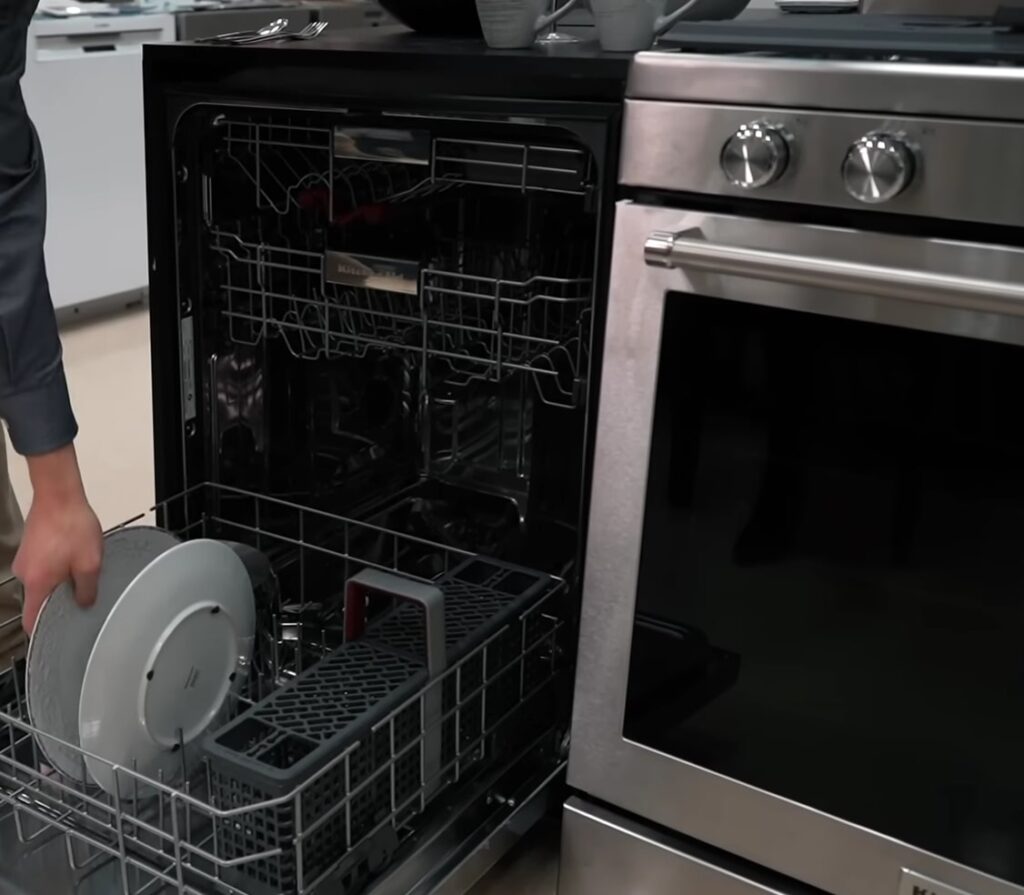 Is It Safe to Run Dishwasher in Cold Weather