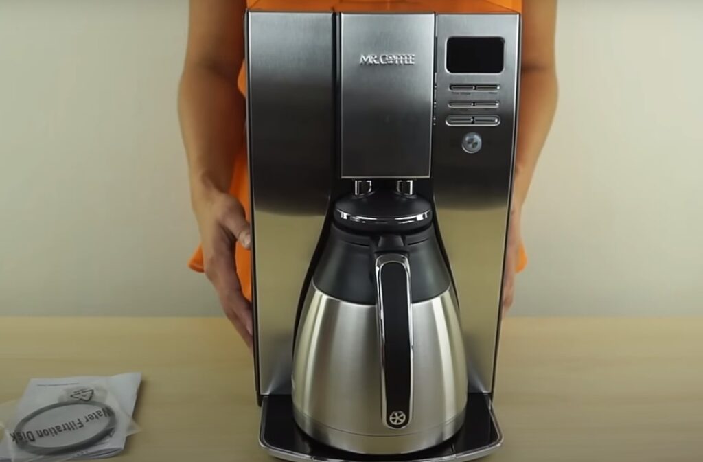 how to work a mr. coffee coffee maker?